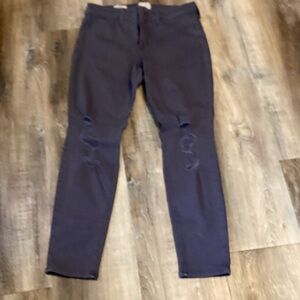Dark Blue Distressed Jeans, universal thread